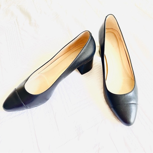 Cole Haan The Go To Block Heel Pump Solid Black leather close toe waterproof 6.5 - Picture 2 of 10